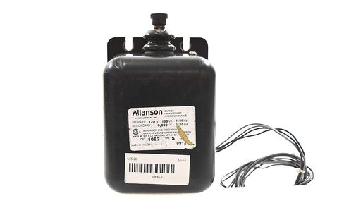 1092-S محول إشعال شعلة غاز 1/pkg .150KVA أساسي: 120 ثانوي: 6000 50/60 هرتز، 25 مللي أمبير @ 120 فولت in Kuwait