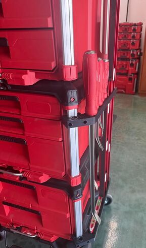 Level Bracket for Milwaukee Packout Side Rails in Kuwait