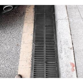 Drain Grates for Concrete Driveway, Outdoor Plastic Drainage Cover Square Rectangle Gutter Guards for Outside Yard Garden Floor Trench Trough Channel, Leaf Guard Hole Covers/Lids in Kuwait