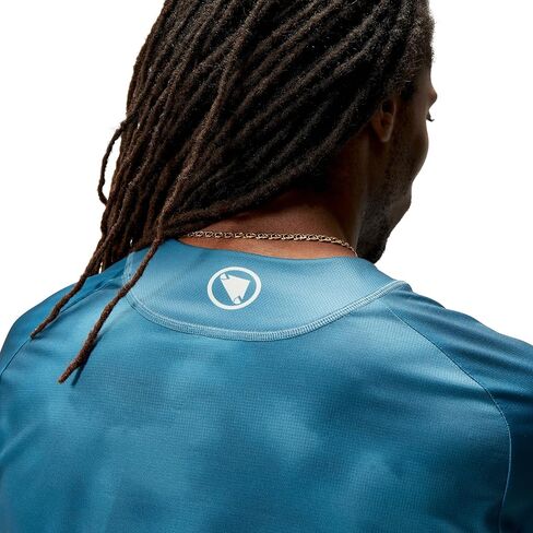 Endura Cloud Cycling Tee in Kuwait