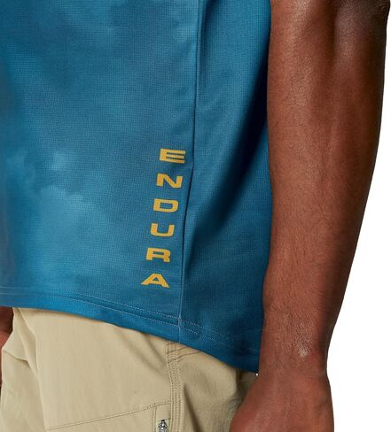 Endura Cloud Cycling Tee in Kuwait