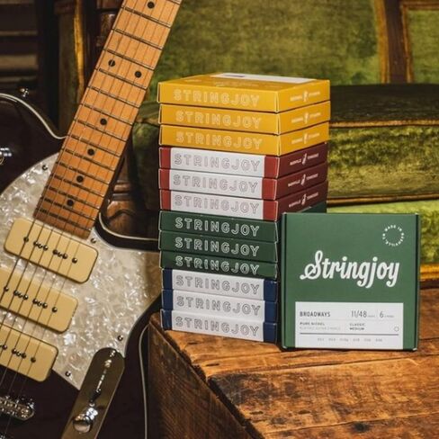 Stringjoy BAL118 8 أوتار جيتار كهربائي من النيكل المميز (مقياس متوسط ​​متوازن، 11-85) in Kuwait