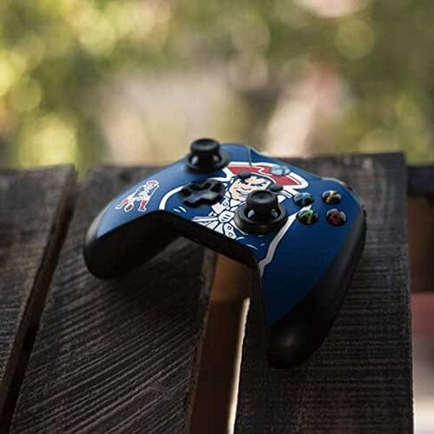 ملصق Skinit المخصص للألعاب متوافق مع وحدة تحكم Xbox One X - تصميم شعار NFL New England Patriots Retro المرخص رسميًا in Kuwait