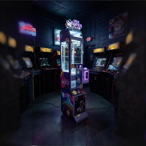 Mini Claw Machine - Coin & Bill Operated Vending Unit - Arcade Style Prize Dispenser for Events,Stores or Game Rooms - Space Theme in Kuwait