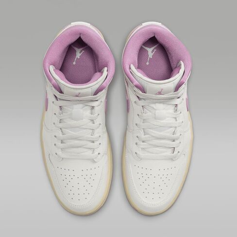 حذاء Air Jordan 1 متوسط ​​للنساء (BQ6472-162، شراعي/موسلين/أوركيد) مقاس 10 in Kuwait