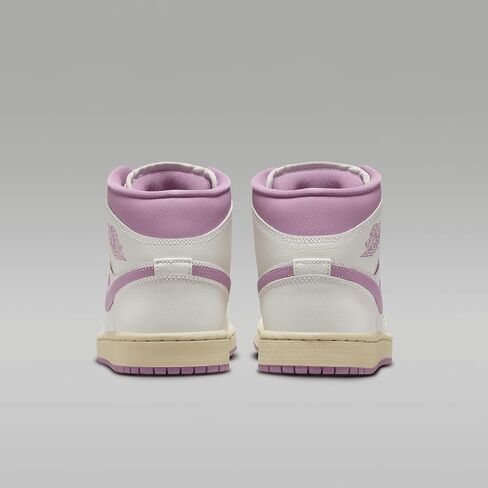حذاء Air Jordan 1 متوسط ​​للنساء (BQ6472-162، شراعي/موسلين/أوركيد) مقاس 10 in Kuwait