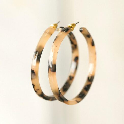 Minimalist Round Circle Earrings Women Acrylic Resin Hoop Earring Leopard Open Hoops Earring in Kuwait