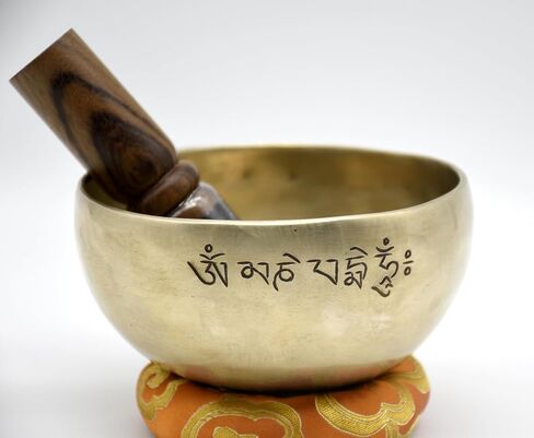 6 Inch Full Moon Tibetan Singing Bowl – Handcrafted in Nepal | Lunar Energy Sound Healing Bowl for Meditation, Chakra Balancing, Yoga & Reiki in Kuwait