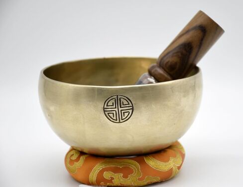 6 Inch Full Moon Tibetan Singing Bowl – Handcrafted in Nepal | Lunar Energy Sound Healing Bowl for Meditation, Chakra Balancing, Yoga & Reiki in Kuwait