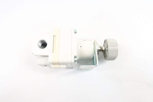 SMC IR2010-02B منظم هوائي 1/4IN NPT 1MPA 0.01-0.4MPA D633520 in Kuwait