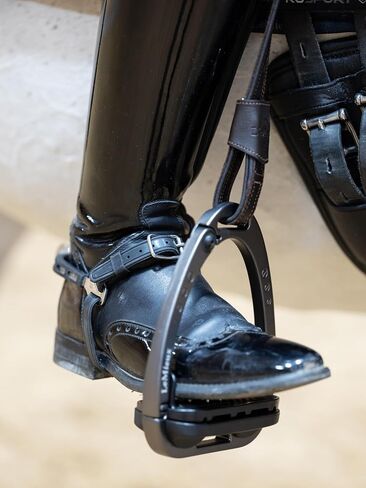 LeMieux Vector Close Contact Stirrup Leather in Kuwait
