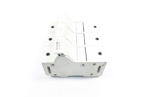 FERRAZ SHAWMUT US6J3 حامل فيوز فائق الأمان 3P 60A 600V-AC in Kuwait