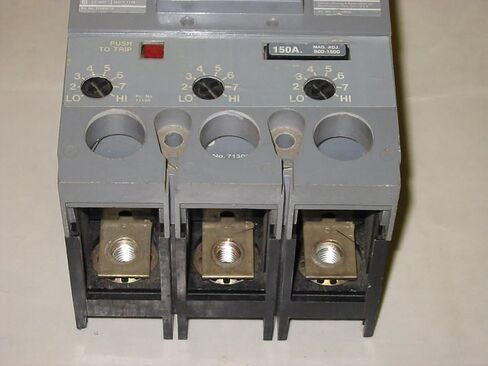 قاطع دائرة سيمنز FXD63B150، FD، 3P، 150A، 600V in Kuwait