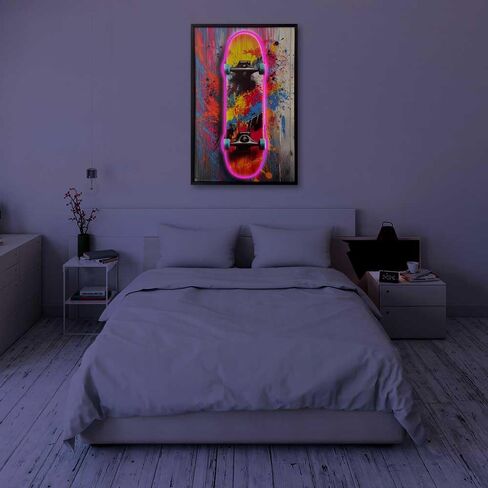 لوح تزلج بإطار LED بإضاءة نيون مطبوعة على القماش - 24 بوصة × 36 بوصة in Kuwait