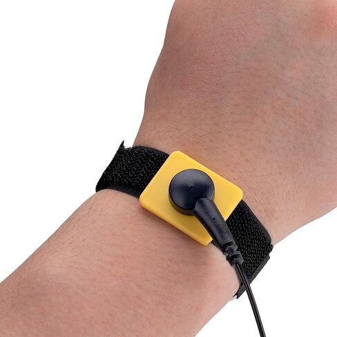 StarTech.com Antistatic Wrist Strap w/Grounding Cable, ESD Electrostatic Discharge Band, 5ft /1.5m Detachable Cord, TAA in Kuwait