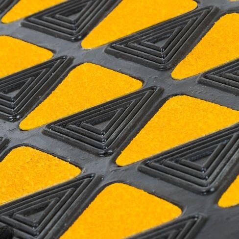 Guardian 8" Rubber Curb Ramp with Round End Caps in Kuwait