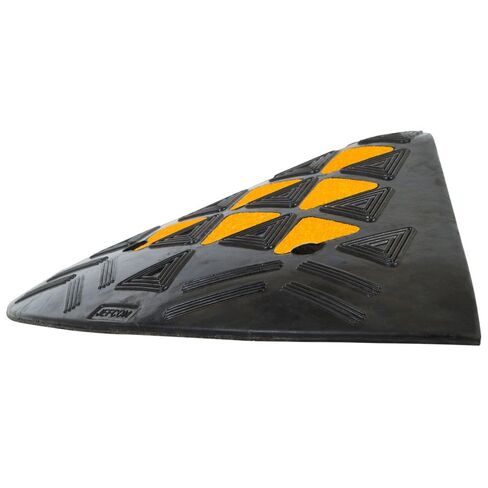 Guardian 8" Rubber Curb Ramp with Round End Caps in Kuwait