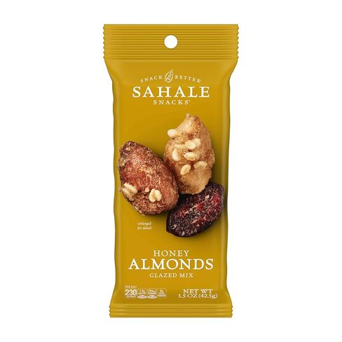 Sahale Snacks مجموعة متنوعة من مزيج المكسرات المزججة، 1.5 أونصة من أكياس Grab & Go (12 عبوة إجمالية) - أربعة أنواع مختلفة من المكسرات المختلطة الفاخرة المحمصة الجافة متضمنة - كوشير غير معدل وراثيًا ووجبات خفيفة معتمدة خالية من الغلوتين in Kuwait