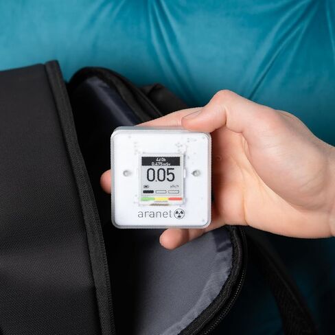حزمة كاشف جودة الهواء والإشعاع الداخلي: Aranet4 CO2 + مستشعر الإشعاع in Kuwait