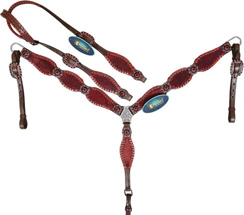 مجموعة Valentine Tack - حامل رأس ثلاثي الأبعاد باللون الأحمر وياقة صدر مع خياطة سوط معدنية، وإبزيم برشام نحاسي، وأجزاء صلبة من النيكل العتيقة in Kuwait