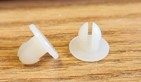 250 Pcs! Nylon Push-In Rivet for 1/4" Hole (5/32" Panel Thickness) Flat USA in Kuwait