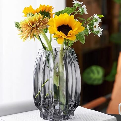 مزهرية زهور، مزهرية زجاجية، 7.8 بوصة، مزهرية زجاجية مضلعة سميكة من GIDARY لرف الكتب، طاولة العشاء، سطح المكتب الداخلي، غرفة الاجتماعات، ديكور المنزل في عيد الميلاد in Kuwait