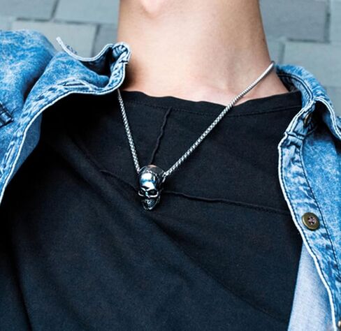 Fashion Jewelry Stainless Steel Skull Pendant Necklace for Men Punk Rapper High Polished Skull Head Hip Hop Pendant Necklace with 22 Inches Box Chain for Women Men in Kuwait