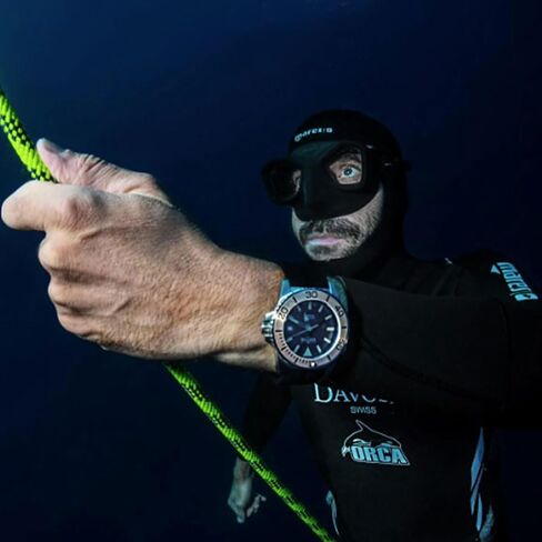Mares Viper Mask for Freediving and Spearfishing - Low Volume Wide-Field Diving Mask with Fog-Resistant Silicone Skirt & Ergonomic Strap, Black in Kuwait