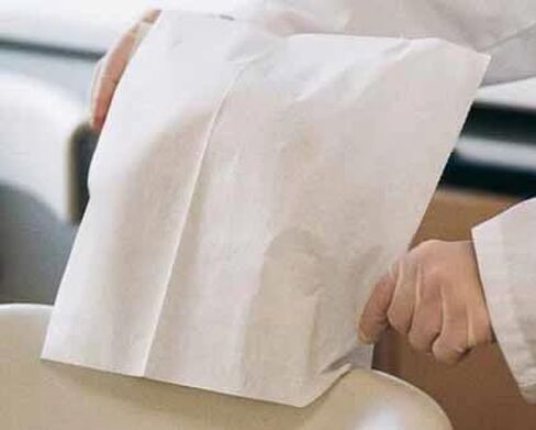 500/bx أغطية مسند رأس الكرسي الطبي الأبيض مقاس 10 × 10 بوصة، ورق أبيض، أنسجة مزخرفة للحماية الممتازة/ظهر من البوليستر، أغطية مسند رأس مقاومة للماء in Kuwait