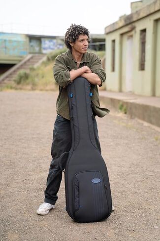 Reunion Blues RB Expedition Bass Guitar Case in Saudi Arabia