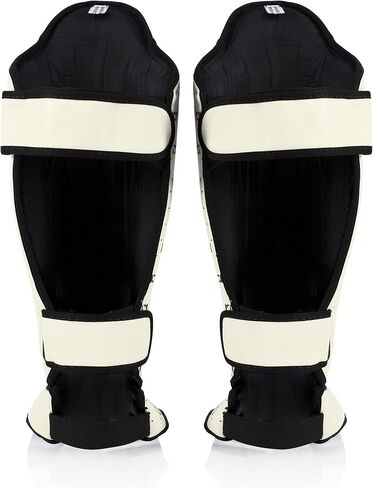 Fairtex BGV1 16 أونصة قفاز أبيض + Fairtex Muay Thai Handwrap أسود 180 بوصة + SP5 أبيض متوسط ​​واقي الساق in Kuwait
