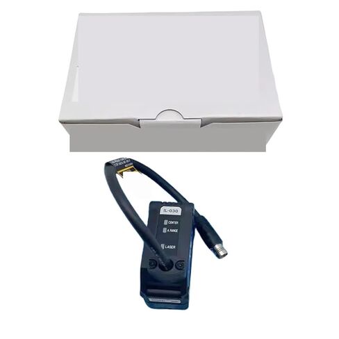 1pcs IL-030 IL-065 IL-100 IL-300 IL-600 IL-1000 IL-1050 IL-S025 IL-S065 IL-S100 Displacement Sensor(IL-1050) in Kuwait