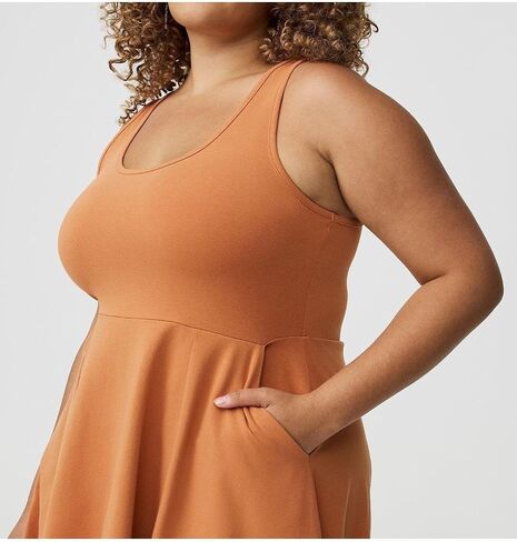 فستان Torrid نسائي بمقاس كبير - فستان قصير بفتحة رقبة واسعة بدون أكمام in Kuwait