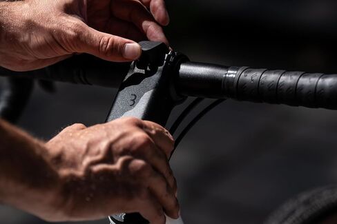 BBB Cycling ActionStem - جذع تعليق لدراجة الطريق، ودراجة الحصى والدراجة الإلكترونية - 31.8 مم - قابل للتعديل من 0 درجة إلى +3.5 درجة - امتصاص عالي للصدمات - أوضاع ركوب متعددة - BHS-52 - الطول: 60 مم in Kuwait