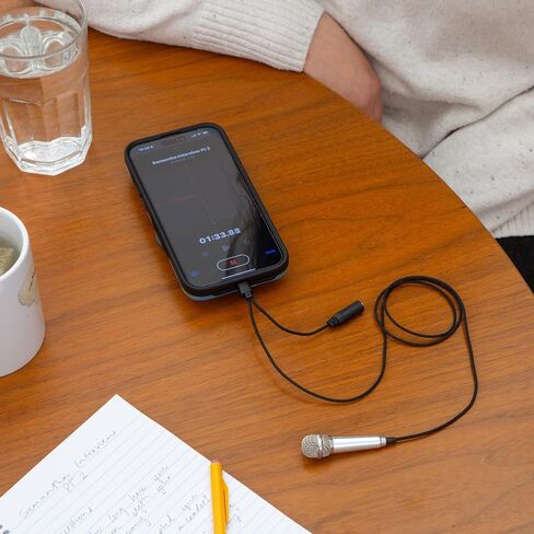 ميكروفون Kikkerland Plug & Play - ميكروفون صغير محمول لإنشاء المحتوى وتسجيل البودكاست - يتميز بمقبس USB-C ومقبس صوت قياسي in Kuwait