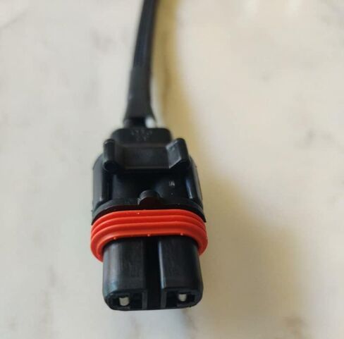 Pig Tail Metric Pack 280, Female Connector in Kuwait