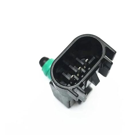 1PCS/Lots Automotive Fuel Pressure Sensor 0261230587 for 1.5T Vehicles in Saudi Arabia