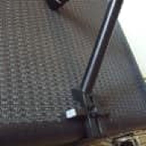 حامل ميكروفون بمشبك من AmpClampUSA لمضخمات الجيتار (sm57,e609 Dual Mic'g) in Kuwait