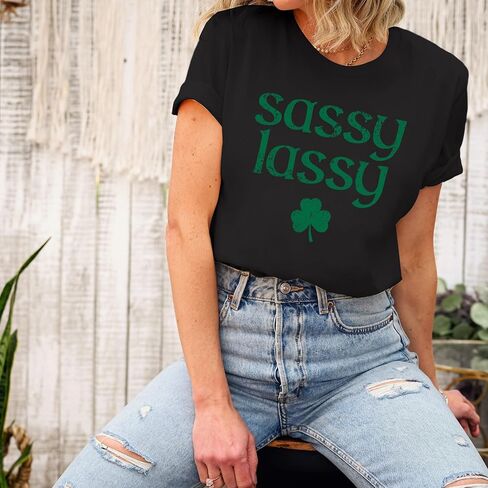 قميص عيد القديس باتريك للسيدات: تي شيرت Lucky Irish تي شيرت برسومات شامروك تي شيرت أيرلندي برقبة دائرية وأكمام قصيرة كاجوال in Kuwait