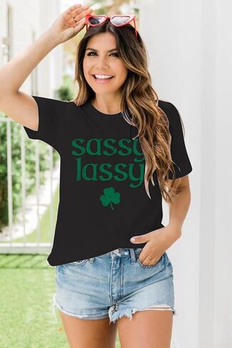 قميص عيد القديس باتريك للسيدات: تي شيرت Lucky Irish تي شيرت برسومات شامروك تي شيرت أيرلندي برقبة دائرية وأكمام قصيرة كاجوال in Kuwait