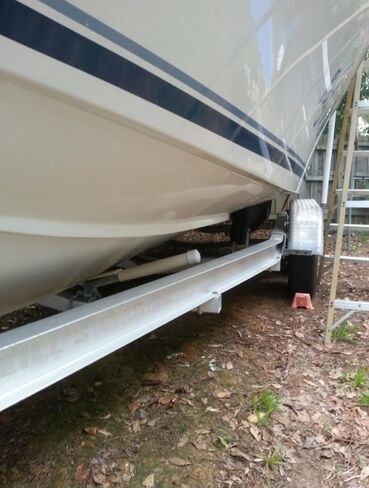 FreeAgain Boat Trailer V-Guide Kit - 2-Layer Hot-Dip Galvanized Center Support with HDPE Plate, Compatible with 3" x 3" Front Cross Member, Includes Bracket & U-Bolts for Marine Saltwater Use in Kuwait