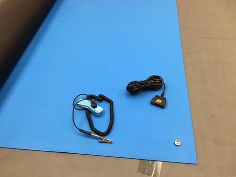 Rubber ESD Anti-Static HIGH Temperature Soldering MAT KIT-36" X 96" (3' x 8') - 0.08" Thick- with Dual Point and Wrist Strap-Blue in Kuwait