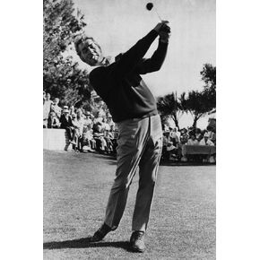 Dean Martin playing golf Photo Print (8 x 10)