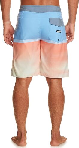 Quiksilver Men's Standard Everyday Division 20 Boardshort Swim Trunk in Saudi Arabia