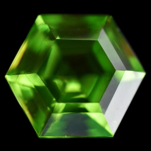 PERIDOT Fancy Cut Green 8 To 10 Ct CERTIFIED Rare Loose Gemstone Each Ring Size in Kuwait