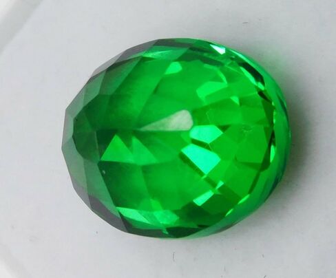 Natural Tsavorite Garnet Oval Cut 10.70 Ct Certified Green Flawless Gemstone in Kuwait