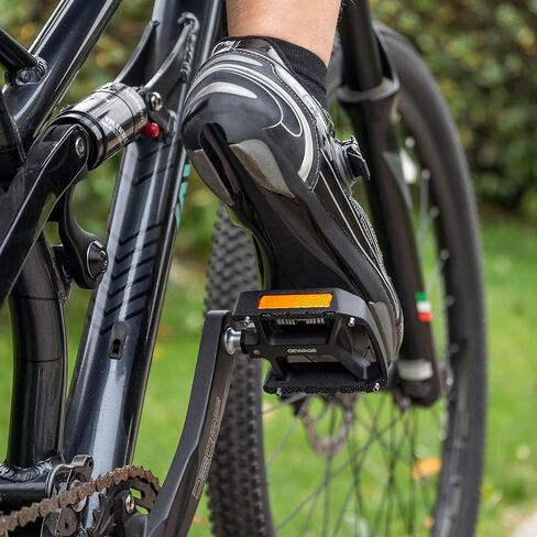 Mountain Bike Pedals Dual Function Sealed Plat & Clip Pedal Compatible with SPD Cleats 9/16"Bicycle Pedals for Road, MTB, and Hybrid Bikes in Kuwait