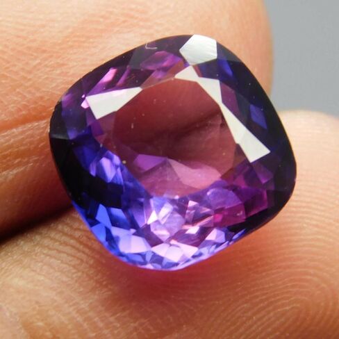 TANZANITE Purple Gemstones 6.00 Ct NATURAL Deep CERTIFIED Square Cushion Cut in Kuwait