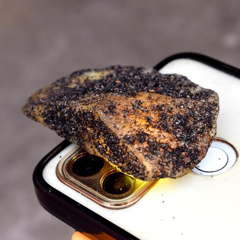 CERTIFIED Natural Rare Sapphire yellow Earth Mined Uncut Rough 247.7 Ct Gemstone in Kuwait