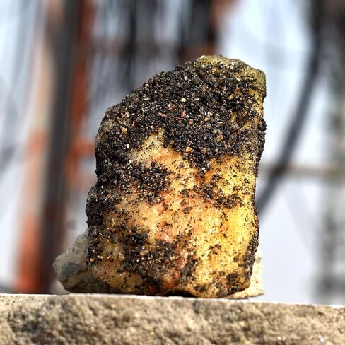 CERTIFIED Natural Rare Sapphire yellow Earth Mined Uncut Rough 247.7 Ct Gemstone in Kuwait
